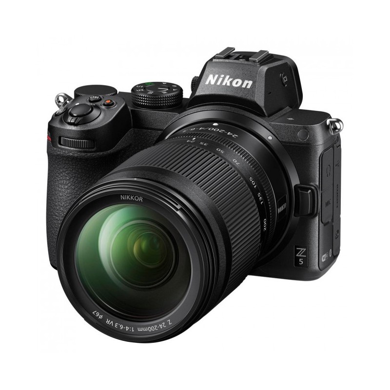 Nikon Z5 + Z 24-200 mm f/4-6.3 vr